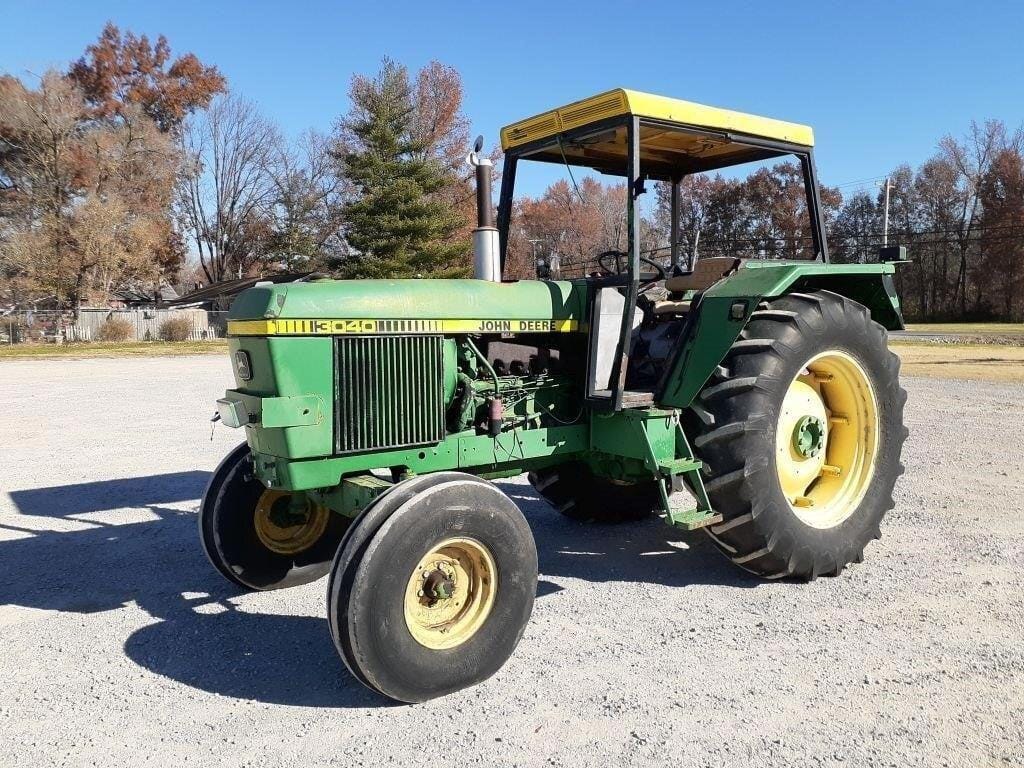 Main image John Deere 3040