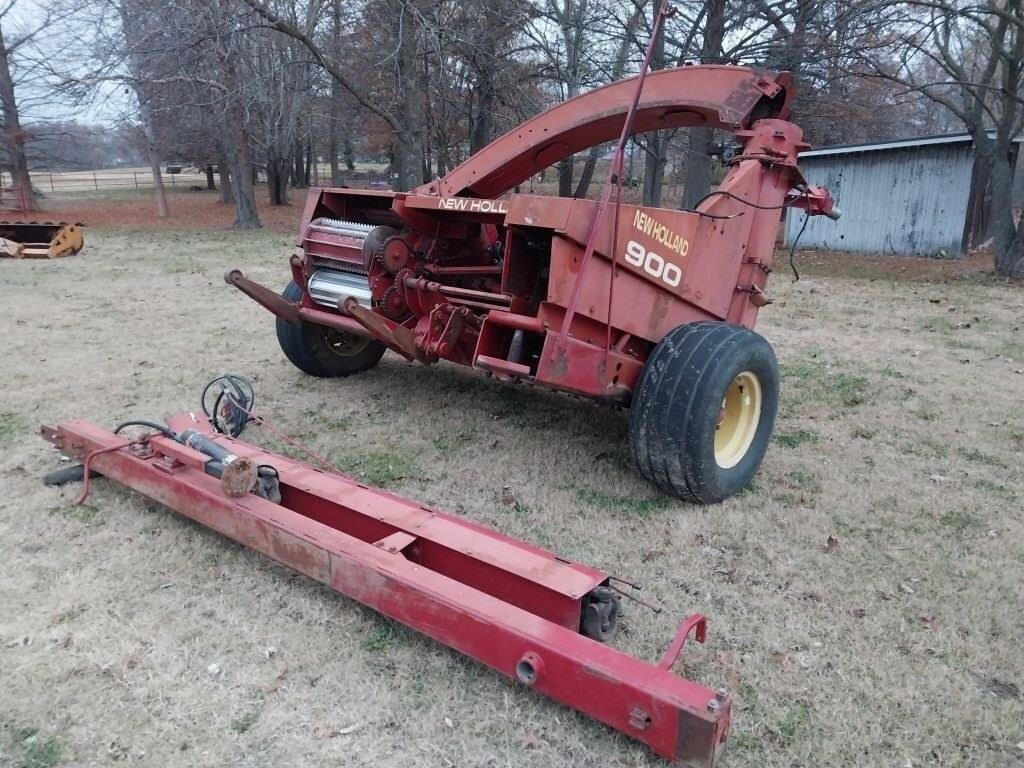 Main image New Holland 900