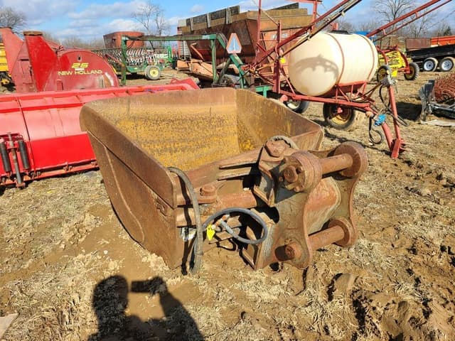Image of Rockland Bucket equipment image 2