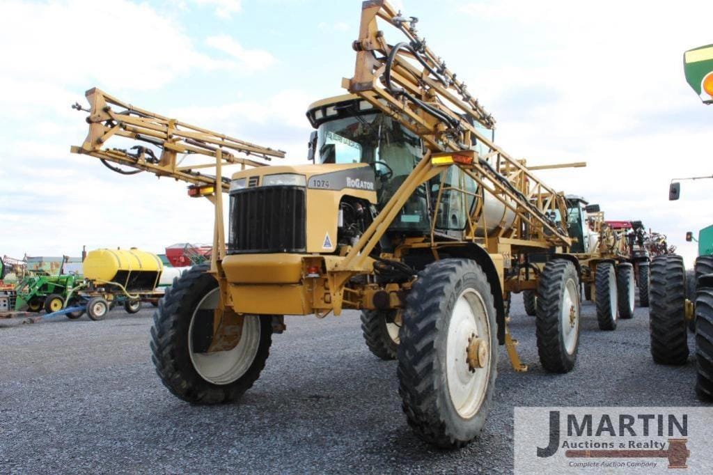 Ag-Chem RoGator 1074 Equipment Image0