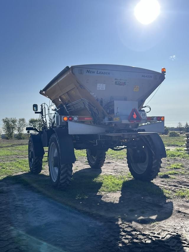 Image of RoGator RG1100C equipment image 3