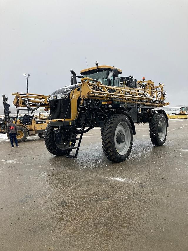 Image of RoGator RG1100C equipment image 2