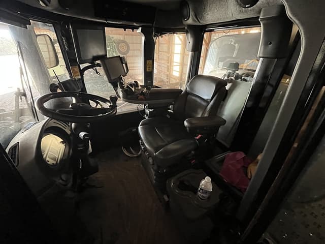 Image of RoGator RG1100C equipment image 1