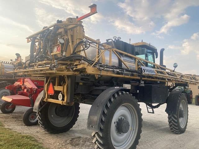 Image of RoGator RG1100C equipment image 3