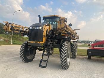 2018 RoGator RG1100C Equipment Image0