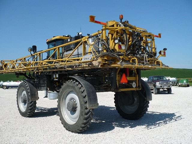 Image of RoGator RG1100C equipment image 2