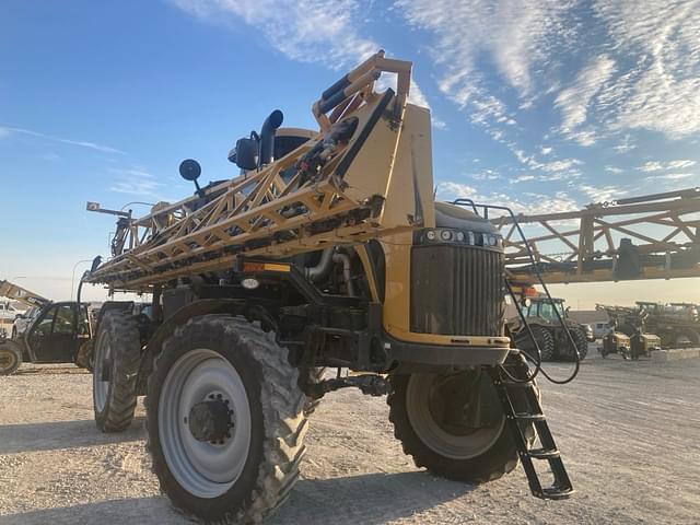 Image of RoGator RG1100C equipment image 3