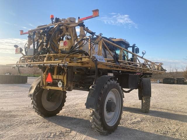 Image of RoGator RG1100C equipment image 2