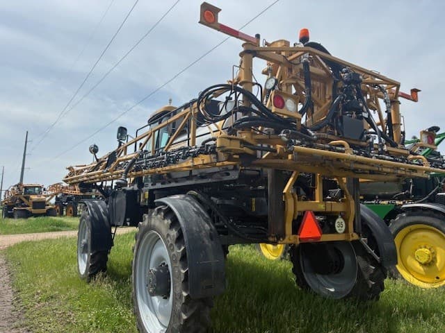 Image of RoGator RG1100C equipment image 2