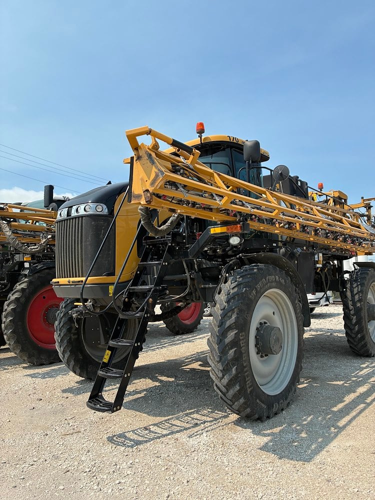 2021 RoGator RG1100C Equipment Image0