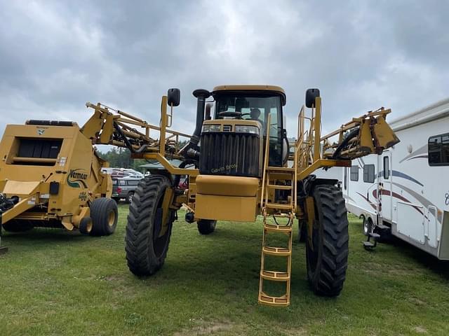 Image of Ag-Chem RoGator 1184 equipment image 1