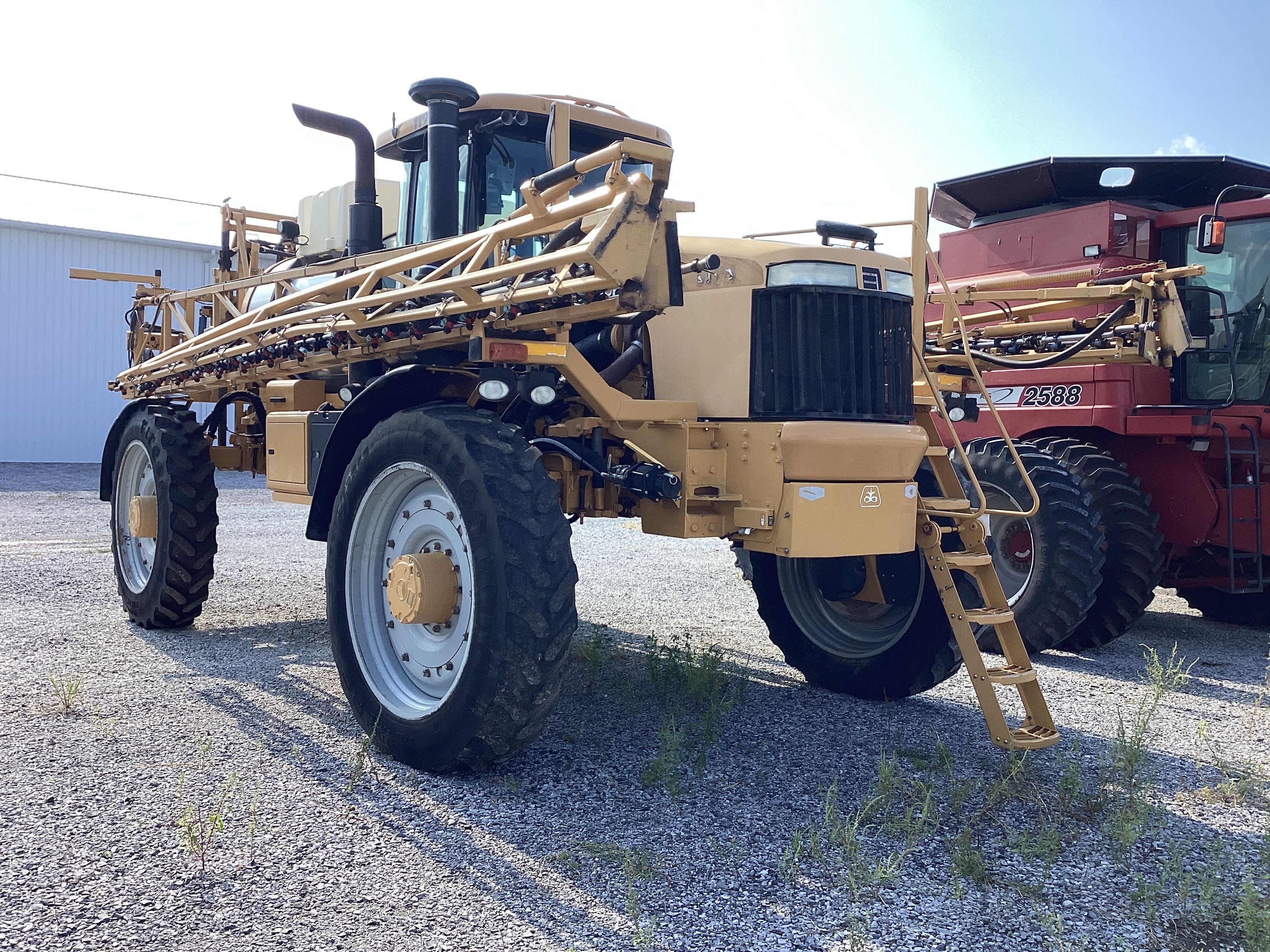 Main image Ag-Chem RoGator 1194