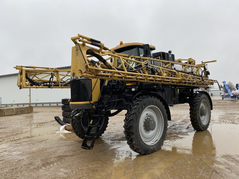 2014 RoGator RG1300 Equipment Image0