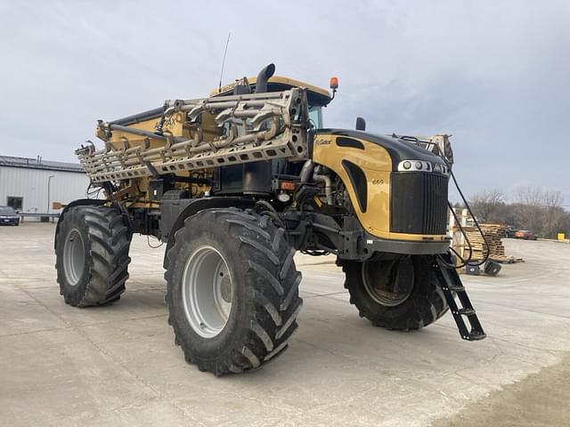 Image of RoGator RG1300 equipment image 1