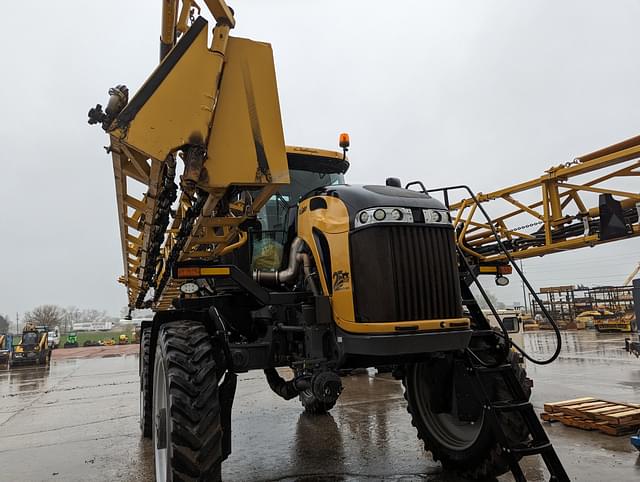 Image of RoGator RG1300C equipment image 3