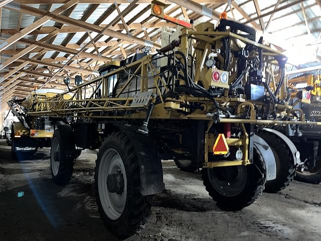 Image of RoGator RG1300C equipment image 2