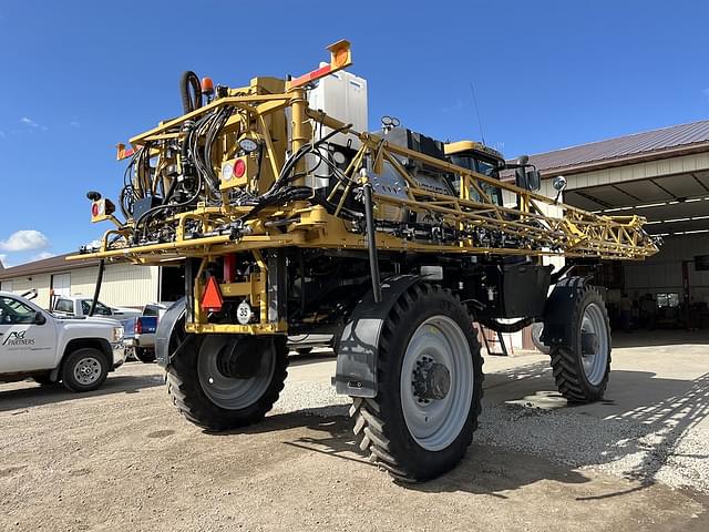 Image of RoGator RG1300C equipment image 3