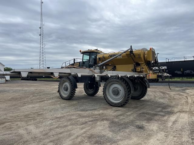 Image of RoGator RG1300C equipment image 3