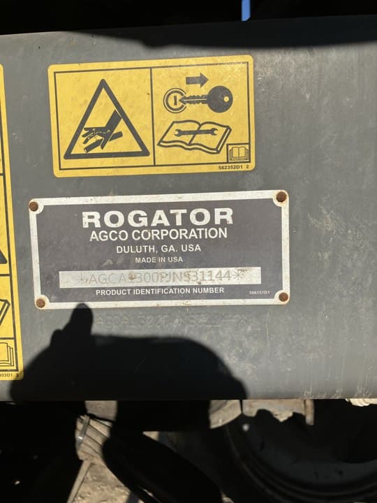 Image of RoGator RG1300C equipment image 4