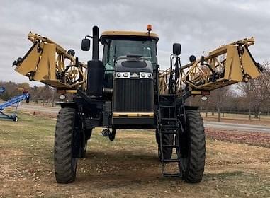 Image of RoGator RG1300C equipment image 4