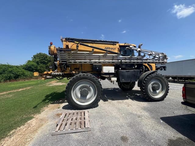 Image of RoGator RG1300C equipment image 3