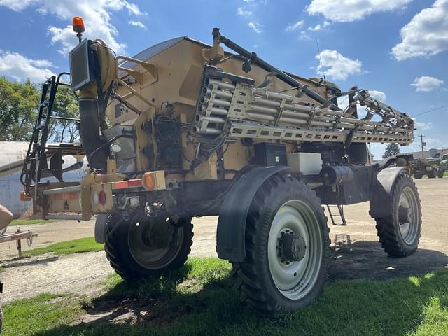 Image of RoGator RG1300C equipment image 3