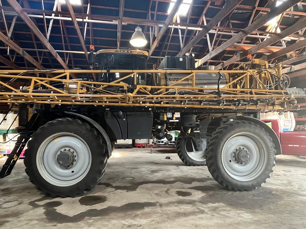 RoGator RG1300C Equipment Image0
