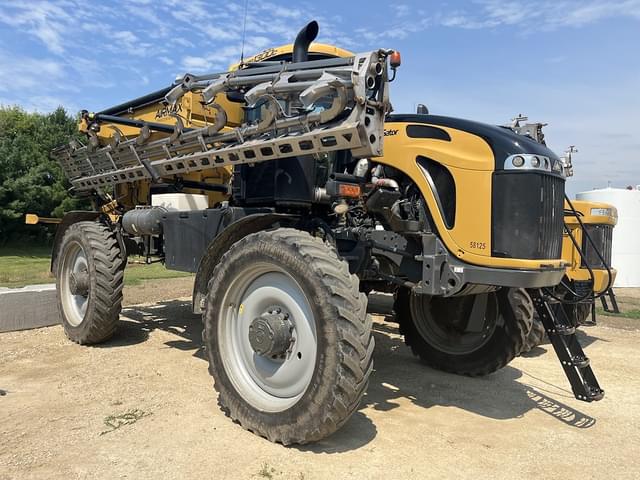 Image of RoGator RG1300C equipment image 3