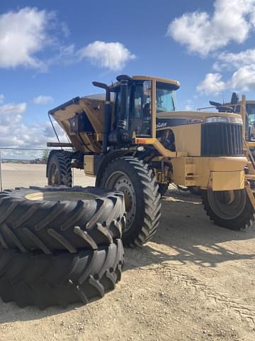 2011 Ag-Chem RoGator 1396 Equipment Image0