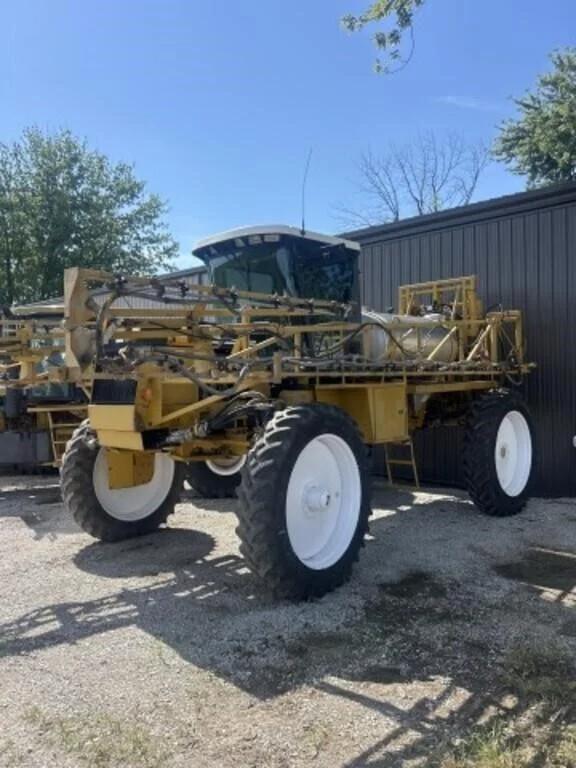 Image of Ag-Chem RoGator 854 Primary image