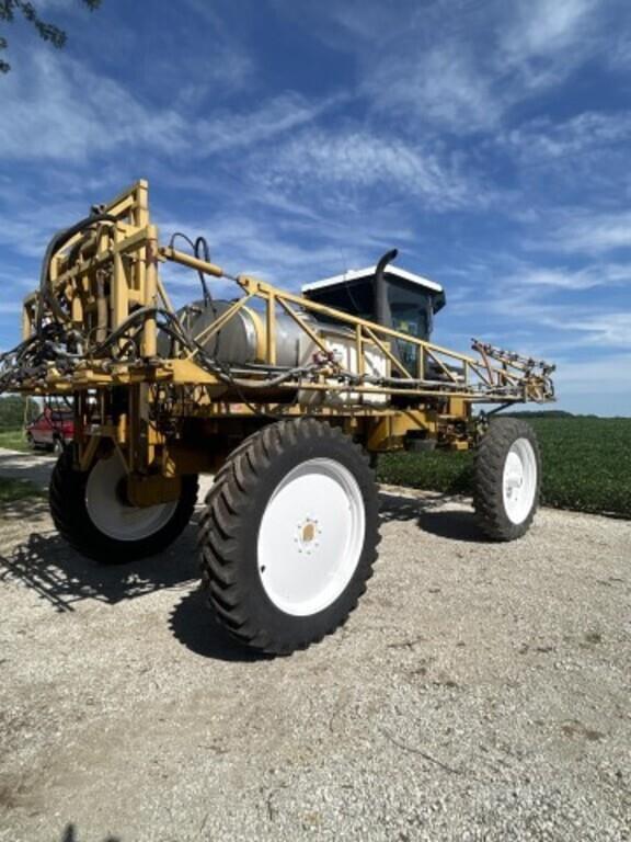 Image of Ag-Chem RoGator 854 equipment image 4