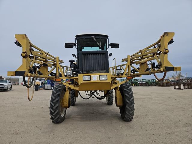 Image of Ag-Chem RoGator 554 equipment image 1