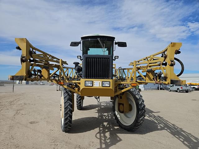 Image of Ag-Chem RoGator 554 equipment image 1