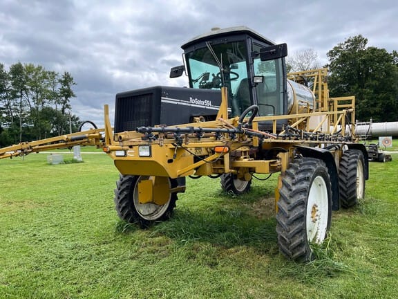 Main image Ag-Chem RoGator 554