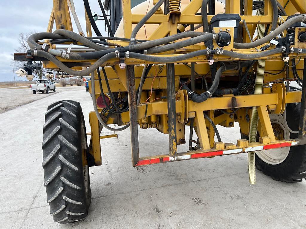 Main image Ag-Chem RoGator 663 28