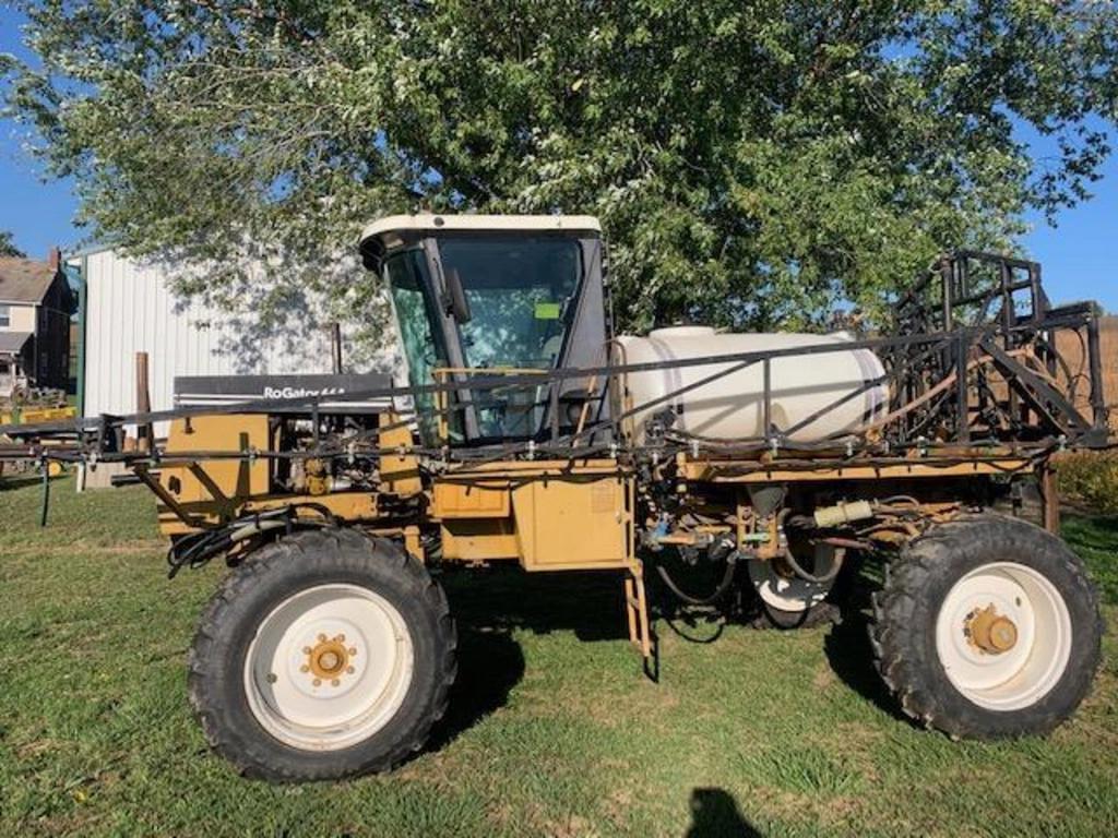 Image of Ag-Chem RoGator 664 Primary image