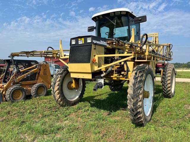 Image of Ag-Chem RoGator 664 equipment image 3