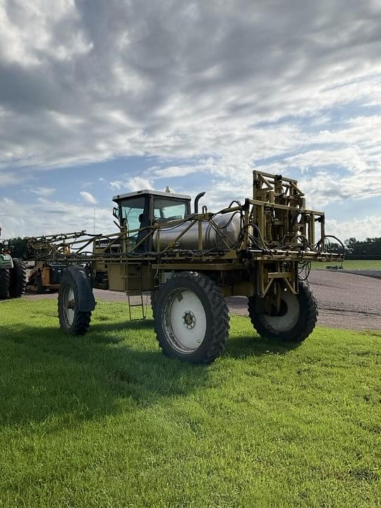 Image of Ag-Chem RoGator 844 equipment image 4