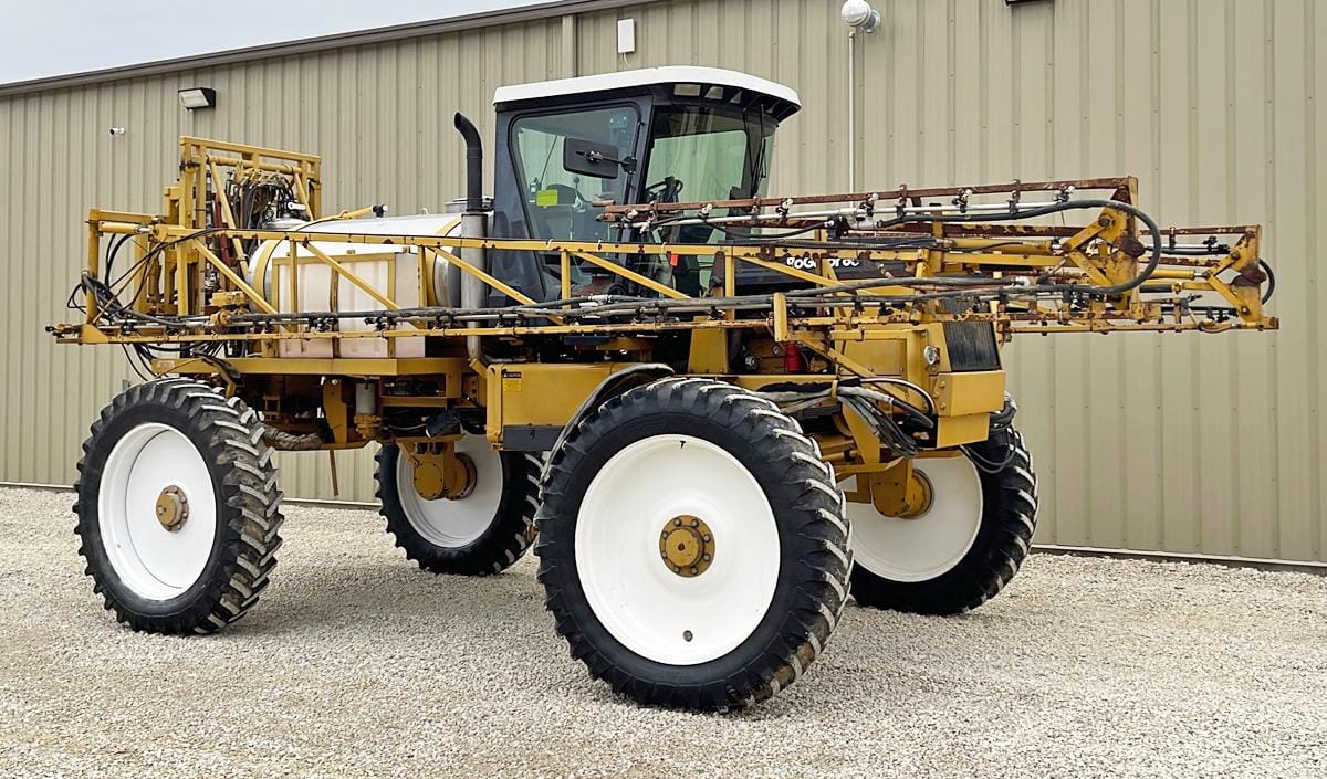 Main image Ag-Chem RoGator 854