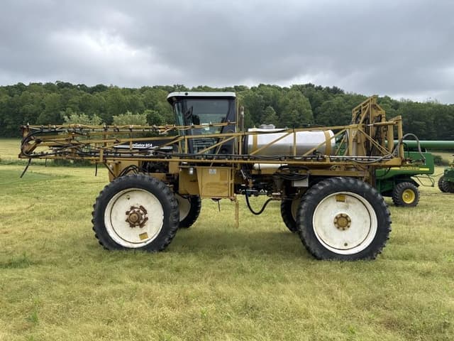 Image of Ag-Chem RoGator 854 equipment image 2