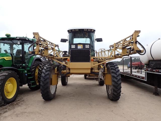 Image of Ag-Chem RoGator 854 equipment image 1