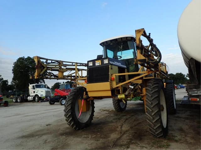 Image of Ag-Chem RoGator 854 equipment image 1