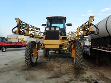 Main image Ag-Chem RoGator 854