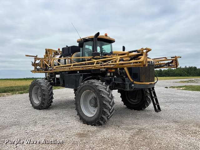 Image of RoGator RG1100B equipment image 2