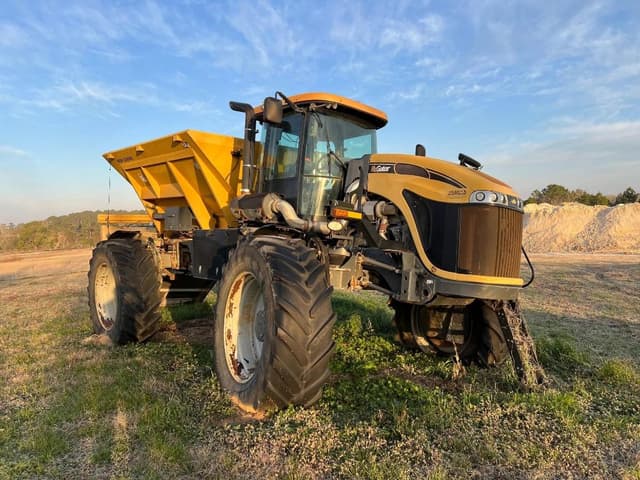 Image of RoGator RG1100 equipment image 2