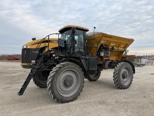 RoGator RG1100 Equipment Image0