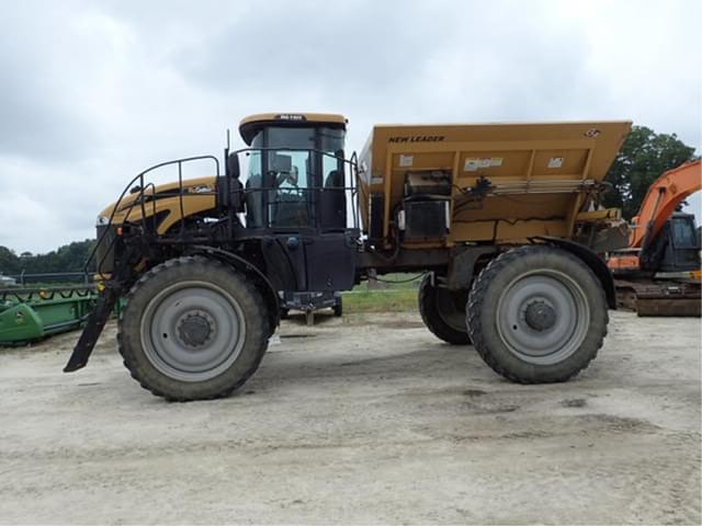 Image of RoGator RG1100 equipment image 1