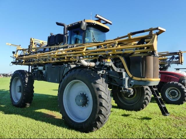 Image of RoGator RG1100B equipment image 1