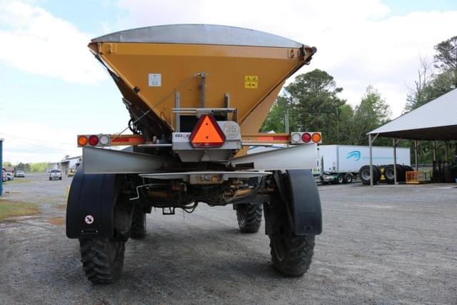 Image of RoGator RG1100C equipment image 2