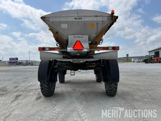 Image of RoGator RG1100C equipment image 3